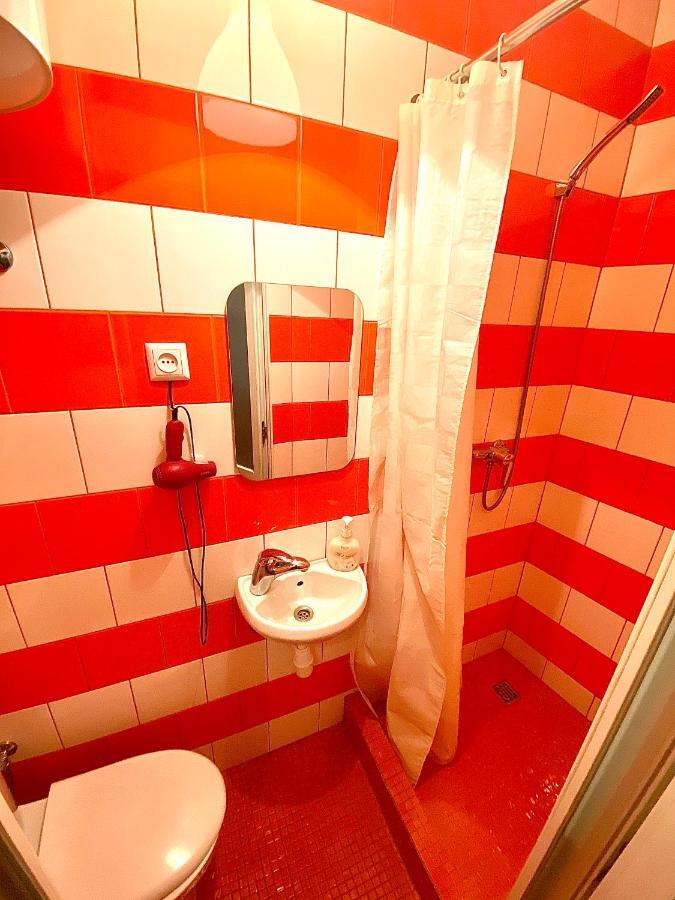 Міні-Апартаменти В Центрі Для 2-Х Гостей 리비프 외부 사진